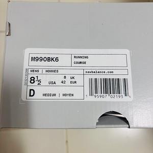 뉴발란스 990 V6 블랙,사이즈265 팝니다.