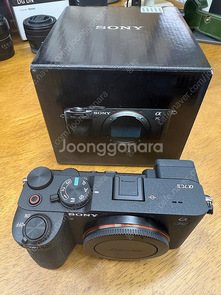소니 a7c2 900컷대 판매합니다. 악세사리, 렌즈도...--3