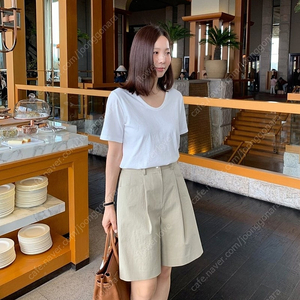르깜봉 뮤뮤 원턱 반바지