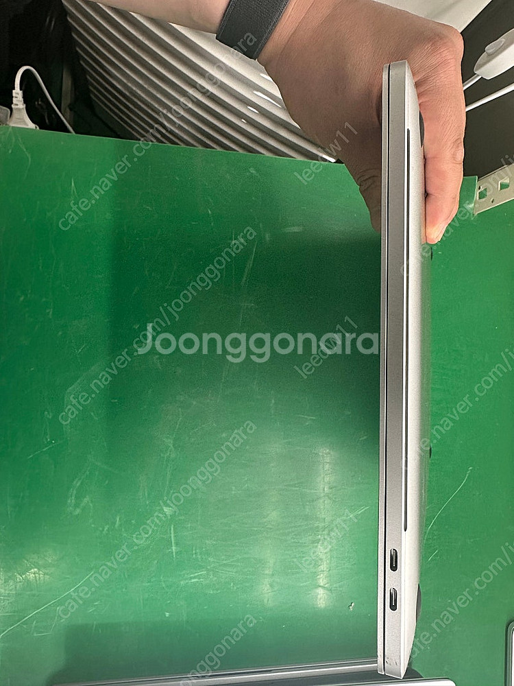 맥북프로 2019년 16인치 실버 판매합니다 램32기가--5