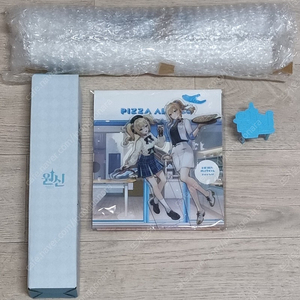 (미개봉) 원신 알볼로 콜라보 굿즈 아크릴 스탠드 테이블 매트 포스터 일괄