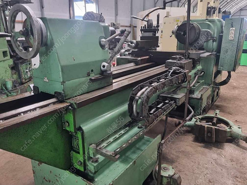 한국공작기계선반 680*1500 이미지