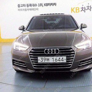 아우디 A4 중고 아우디 A4 중고차 아우디 중고 2018년식 61,811km 30 TDI 수원중고차