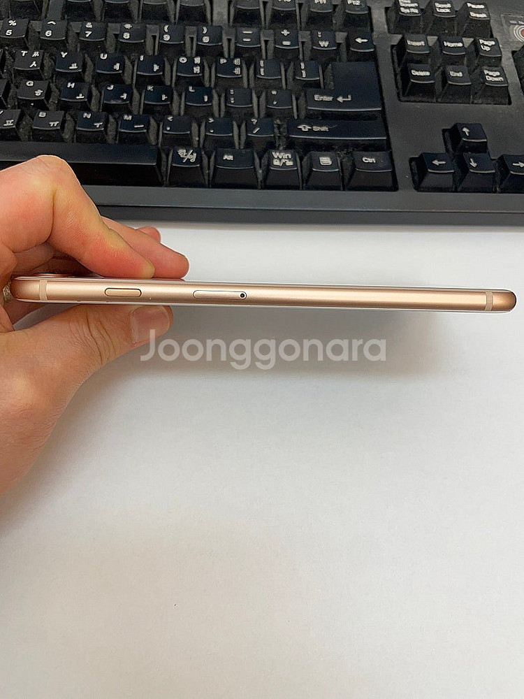 아이폰8플러스 골드 64GB 배터리93% 상태좋은 중고...--4