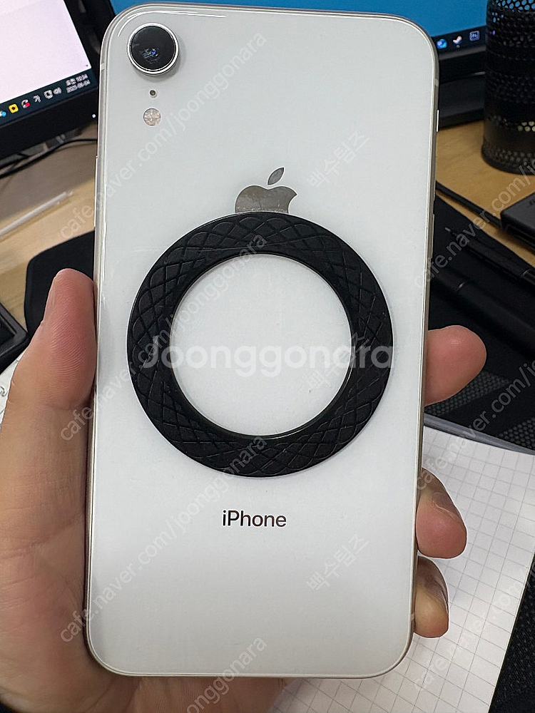 액정 파손됐는데 터치는 되는 아이폰 XR 판매합니다--3