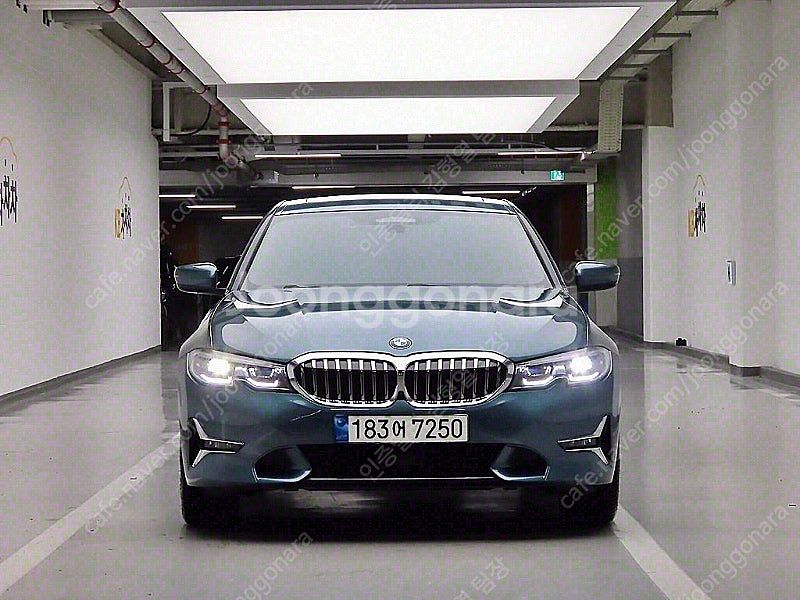 BMW 3시리즈 중고 BMW 320i 중고 승용차 녹색 2021년식 21,133km 320i 럭셔리 개인사업자 차량...--0