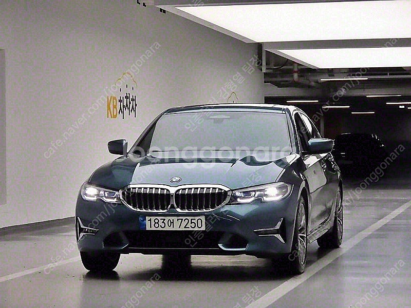 BMW 3시리즈 중고 BMW 320i 중고 승용차 녹색 2021년식 21,133km 320i 럭셔리 개인사업자 차량...--2