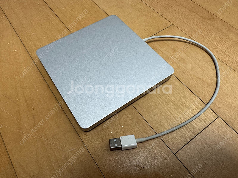 애플 슈퍼드라이브, 애플 mini DP-RGB 젠더--0
