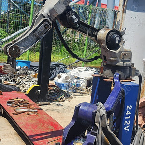 야스카와 용접로봇