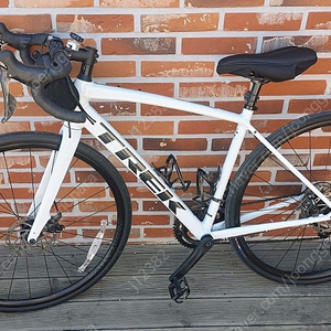 트렉 도마니 Trek Domane AL3 2023년식