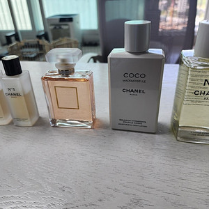 샤넬 비디오일 ,바디로션,향수 일괄 판매