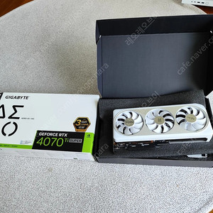 기가바이트 RTX 4070 Ti SUPER AERO 16G