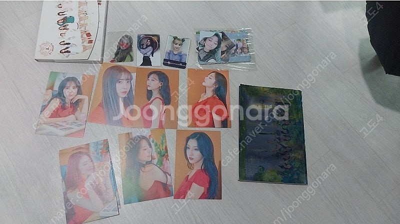 러블리즈 친필 싸인 앨범및 포카--0