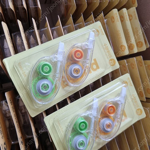 수정 화이트 테이프 50여개