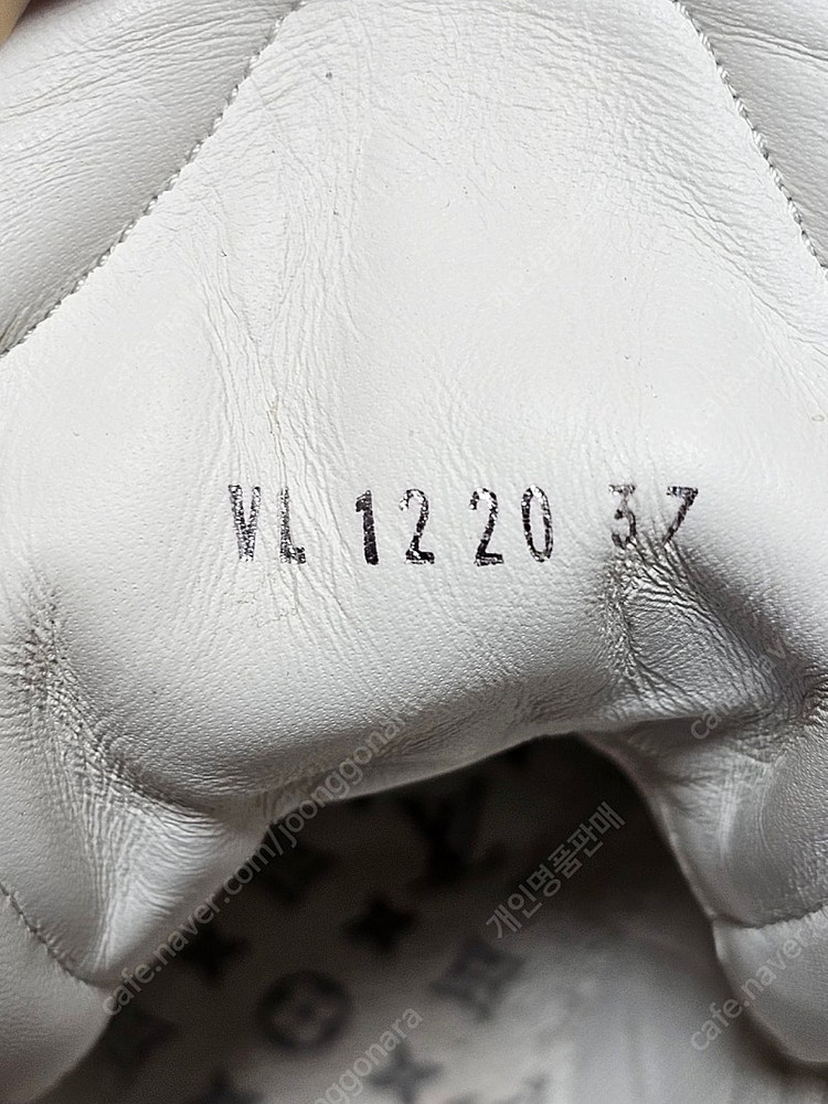 정품 여성 루이비통 게임온 아치라이트 37(볼좁은235-240mm) 이미지