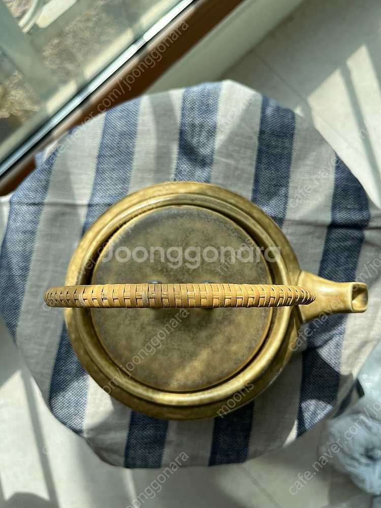 북유럽 빈티지 릴리프 티팟--2