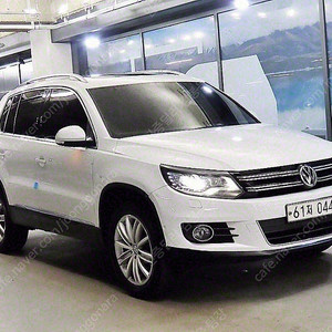 폭스바겐 티구안 중고 폭스바겐 티구안 중고차 폭스바겐 중고 흰색 2016년식 2.0 TDI 프리미엄 수원중고차