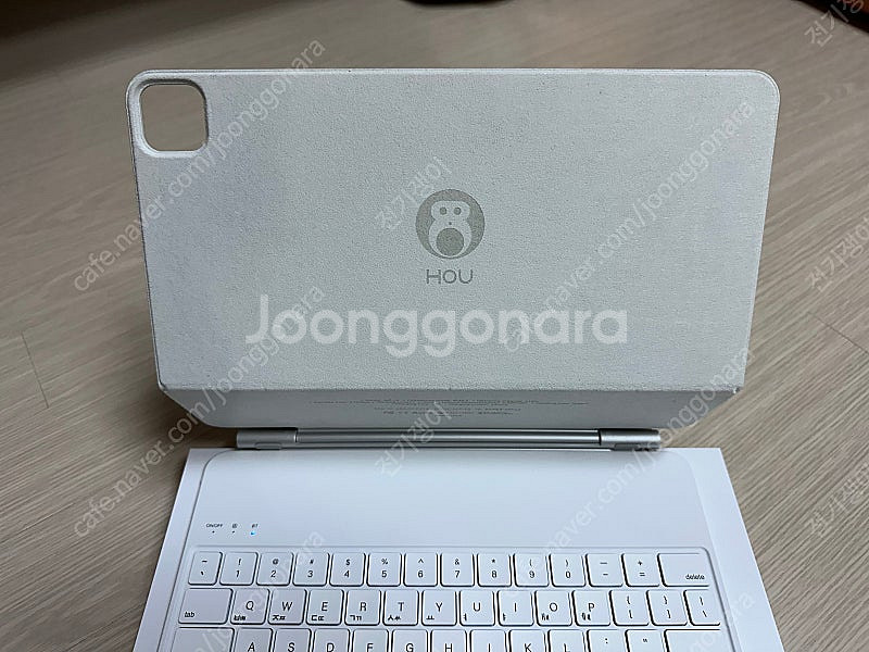 HOU 매직키보드 판매합니다.(13인치용,1회 사용)--2
