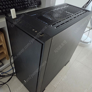 컴퓨터 본체 싸게 판매합니다 (i5-9600K, 1660ti 등등) [박스있음]