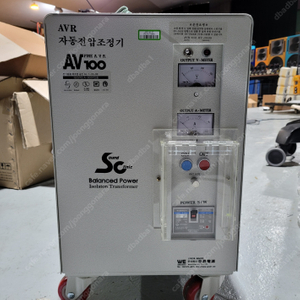 AVR 세기전원 WEA-532 5KVA 삼상380 자동전압조정기