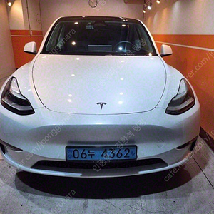 테슬라 모델 Y 중고 테슬라 중고 자동차 흰색 2022년식 20,400km 퍼포먼스 개인사업자 차량구매