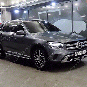 벤츠 GLC 중고 벤츠 GLC클래스 중고 벤츠 GLC 중고차 벤츠 GLC클래스 중고차 회색 2020년식 56,198km GLC 300 4MATIC 중고자동차