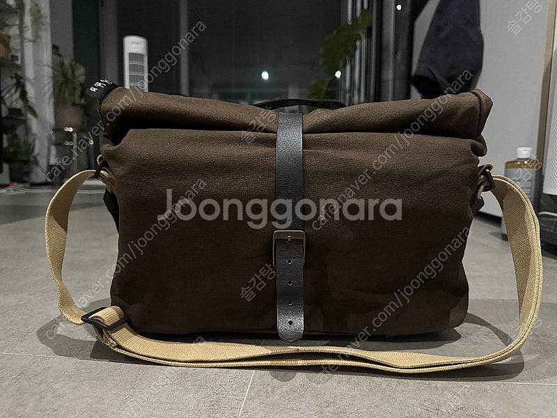 브롬톤 롤탑백 카키 왁시드 캔버스--1