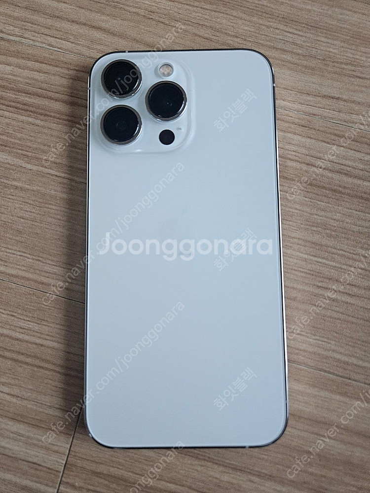 아이폰 13 Pro 256기가 화이트 액정파손폰--5