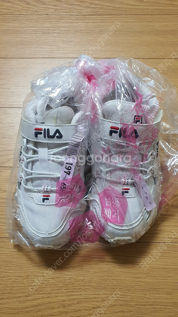 휠라키즈 운동화 180 사이즈 팝니다--0