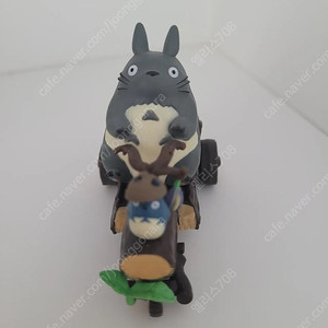 토토로 풀백카 피규어