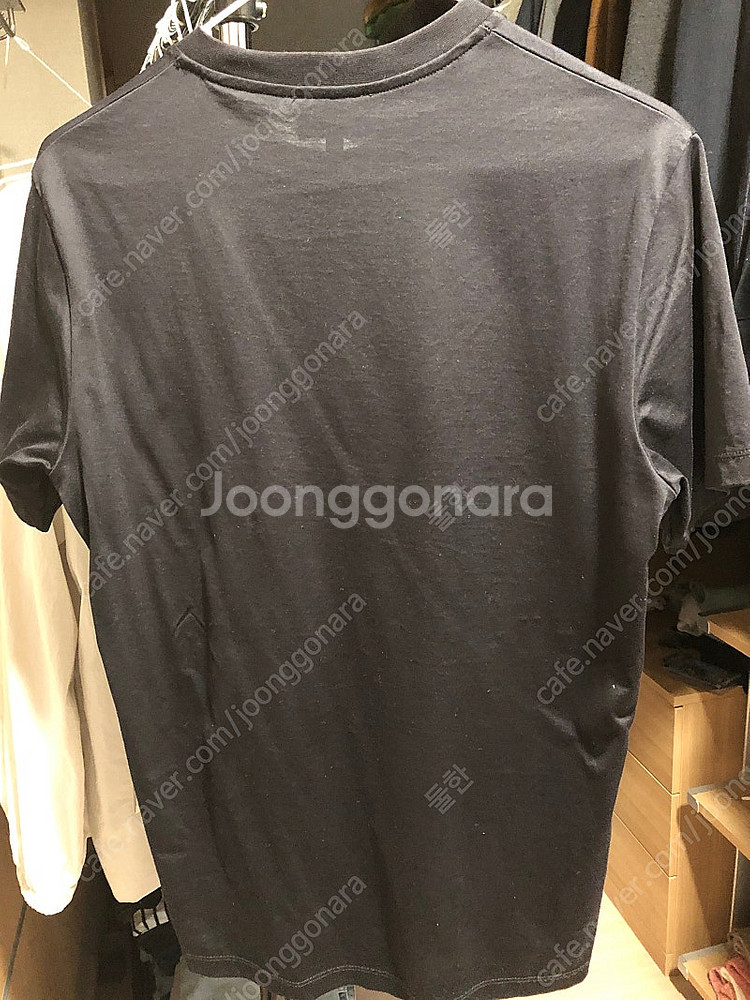 정품 엠포리오 아르마니 스마일 티셔츠 - 5.5만원 (...--1