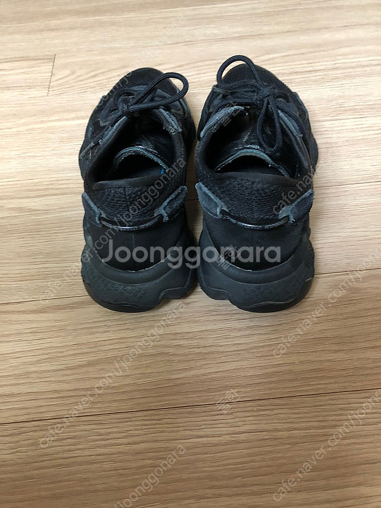 아디다스 240사이즈 운동화 - 2만원--2
