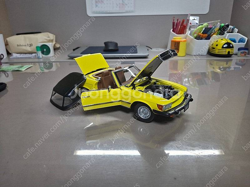 1:18 벤츠 450sl r107 옐로우 북미버전 판매...--5