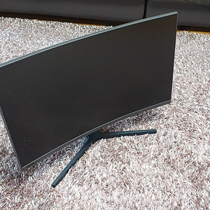 삼성 커브드 게이밍 모니터 27인치 240hz