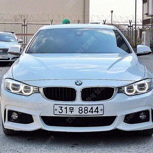 BMW 4시리즈 중고 BMW 중고 4시리즈 428i 흰색 2015년식 84,388km 428i 컨버터블 M 스포츠 중고자동차