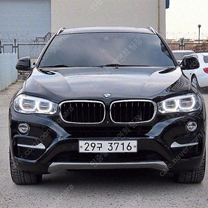 BMW X6 중고 BMW X6 중고차 할부가능 검정색 2018년식 xDrive 30d 중고차카페