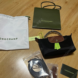 롱샴 르 플리아쥬 미니백 오리지널 핸들 파우치 블랙