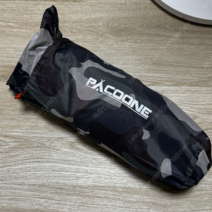 PACOONE 자충매트 에어매트 캠핑 베개일체형 매트 차박 텐트 야외침대 새제품 팝니다.