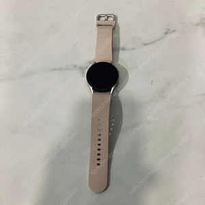 갤럭시 워치4 핑크골드 40MM S급 매우깨끗! 케이블 포함 5만원 판매합니다!