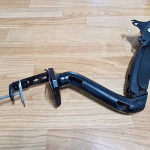 회전식 컴퓨터 모니터암 거치대