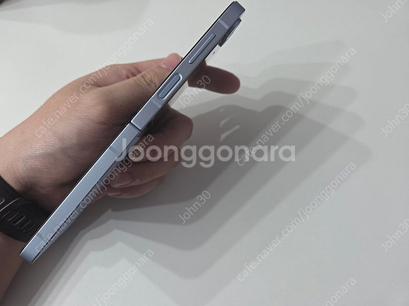갤럭시Z플립6 256 블루색상 (케이스티파이케이스 포함...--6