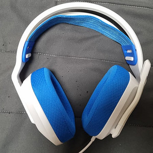 로지텍 헤드셋 2개