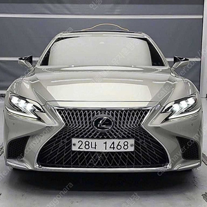 렉서스 LS500h 중고 LS500h 중고차 회색 2018년식 3.5 플래티넘 AWD 개인중고차