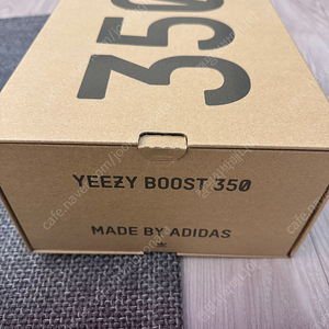 아디다스 이지부스트 350 v2 265사이즈 미착 신품 팝니다.