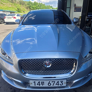 15년식 재규어XJ 8세대3.0D LWB프리미엄럭셔리 팔아요 주인변경 없음 보증가능1350만원