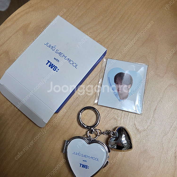 어뮤즈 태닝 헬로키티 듀 틴트(틴트반지) 2개 + 헬로...--2