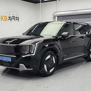 기아 EV9 중고차 EV9 중고 검정색 2024년식 25,921km 2WD 어스 개인사업자 차량구매