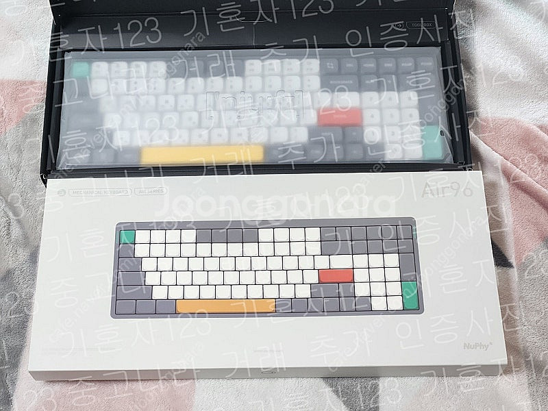 누피 에어 96 v2 기계식 키보드 (청축) 판매합니다...--0