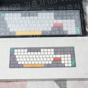 누피 에어 96 v2 기계식 키보드 (청축) 판매합니다 / Nuphy air 96 v2