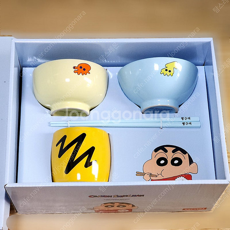 새상품)더키월드 정품 짱구는 못말려 도자기 식기 세트 ...--0